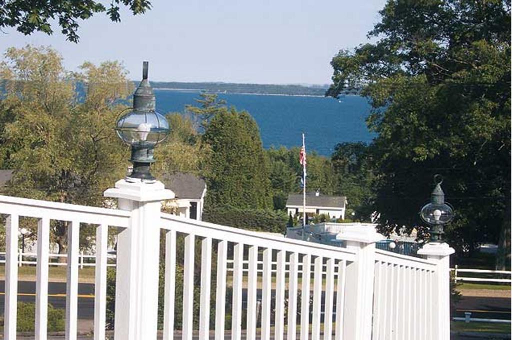 Mount Battie Inn Lincolnville Exterior photo